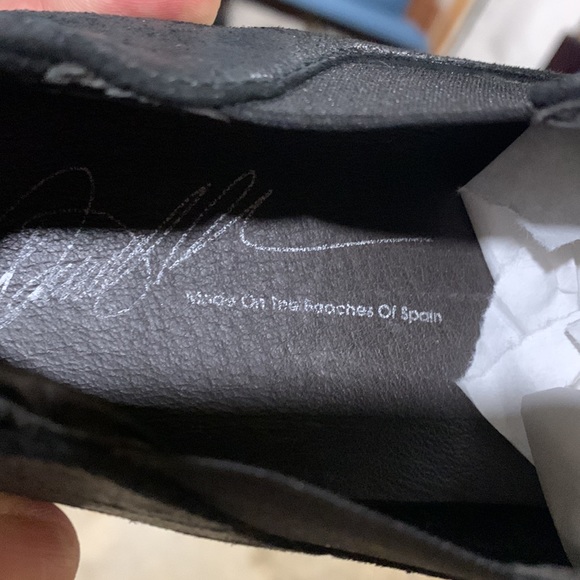 Donald J Pliner shoes - Picture 10 of 10